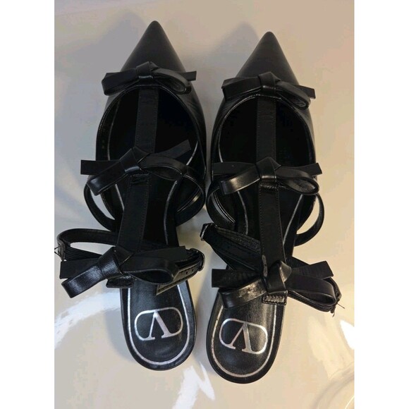 Garavani Valentino EU 37.5 Black Leather Flat Sandals French Bows & Ankle Strap - Picture 12 of 16
